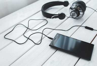 NBA焦点战：火箭精准投射对决鹈鹕内线强攻